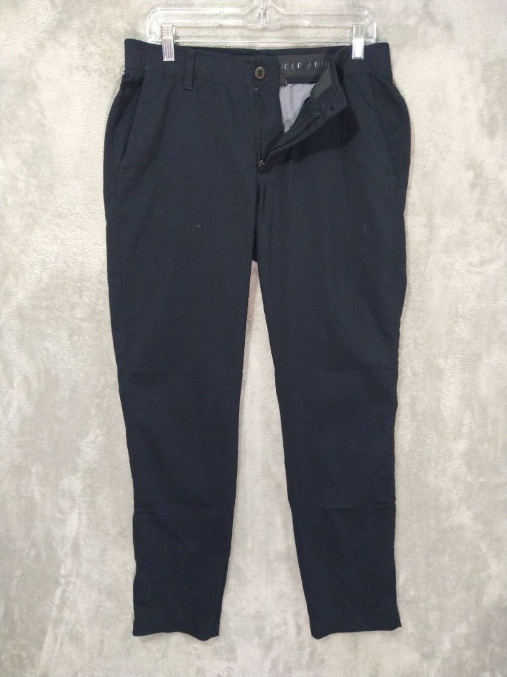 Under Armour UA Pants Mens 34x32 Black Showdown Tapered Leg Flat Front Stretch